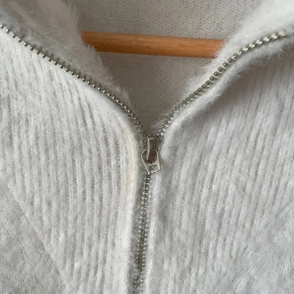 Princess Polly Fuzzy Soft Knit Quarter Zip Pullover Sweater White Size XS/Small - Picture 4 of 6